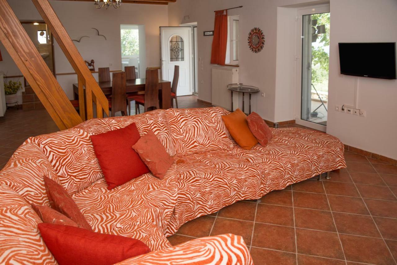 Olea Escape Villa In An Olive Estate Гитион Экстерьер фото