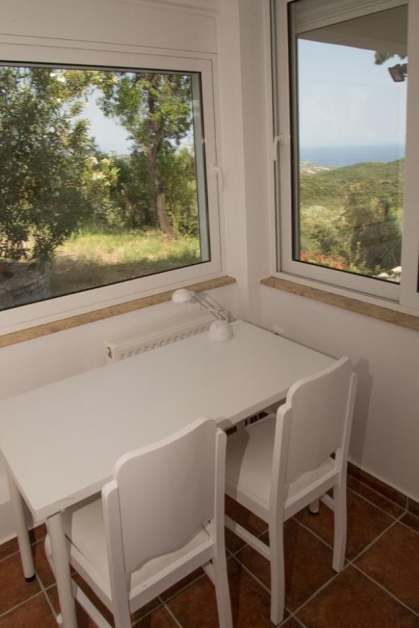 Olea Escape Villa In An Olive Estate Гитион Экстерьер фото